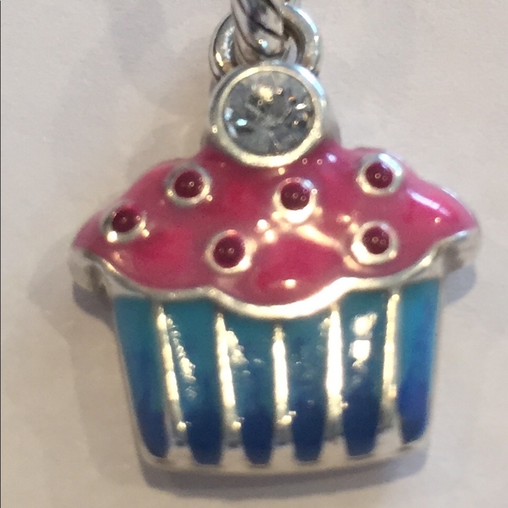 Brighton Cupcake charm, ss necklace included
